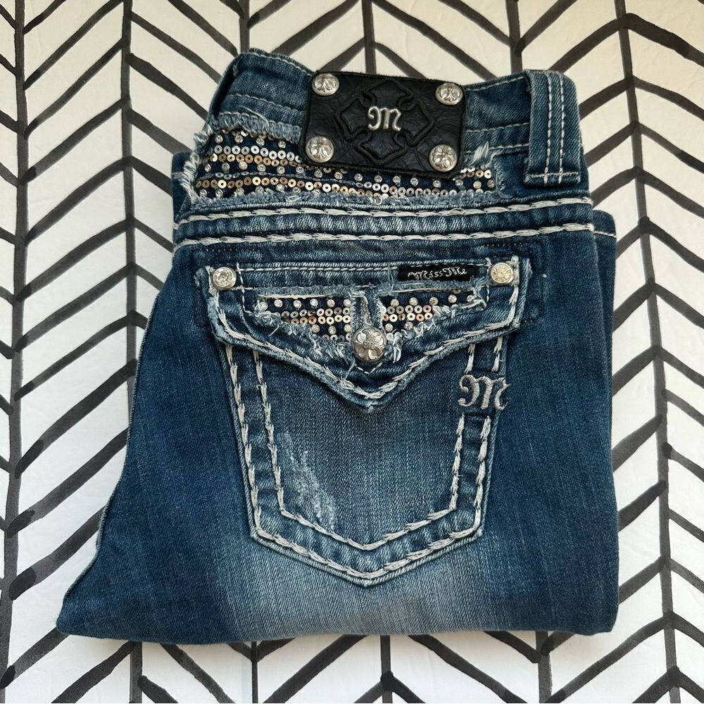 Miss Me Size 27 Style JE6067EL Easy Boot Medium Wash Jeans